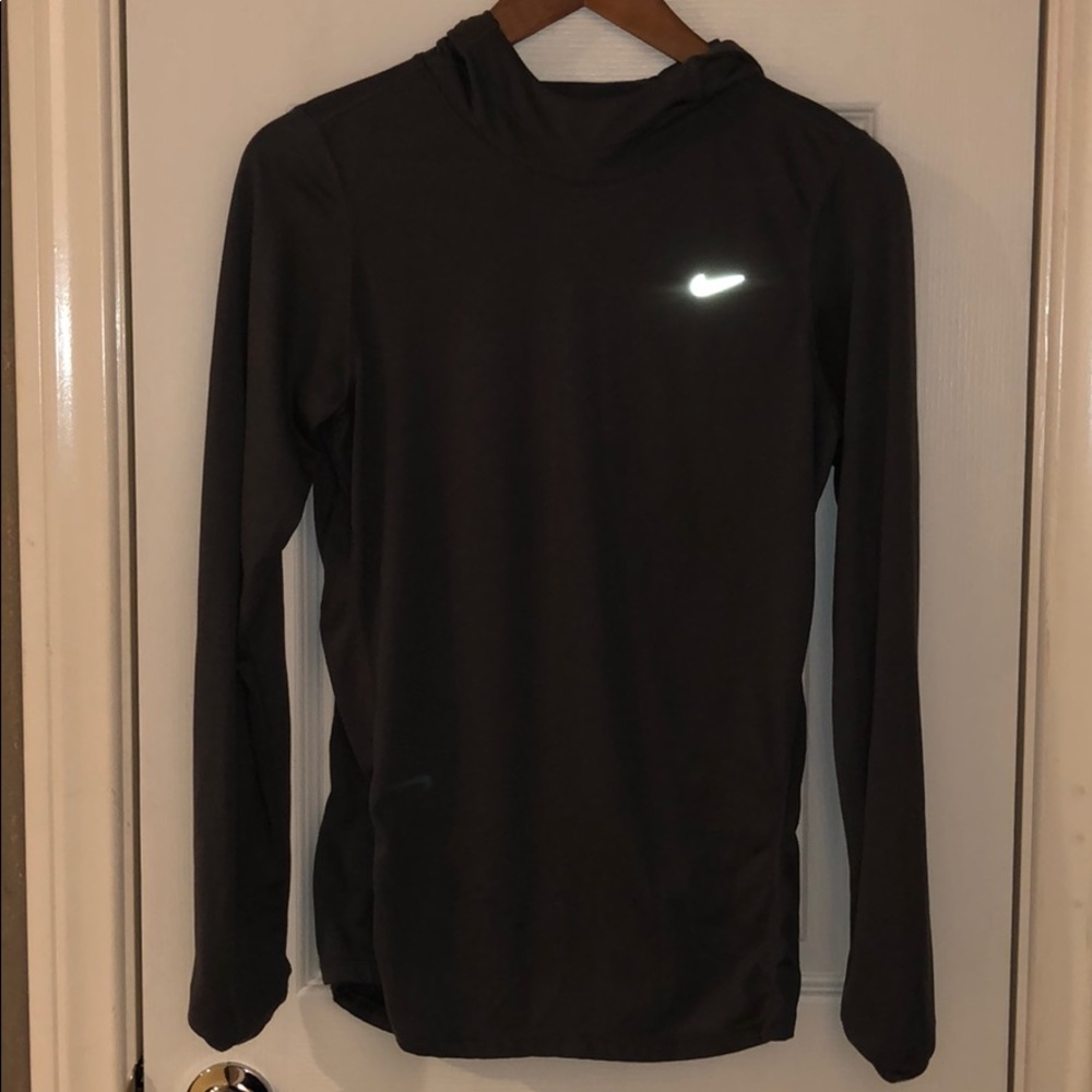 NIKE THIN PULLOVER with holes for thumbs